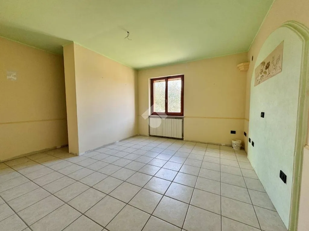 Rooms - Bifamiliare Villa with Garden in Montelabbate