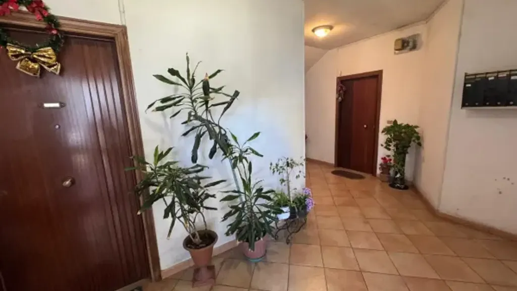 Entrée - Rearranged Apartment with Balcony in Benevento