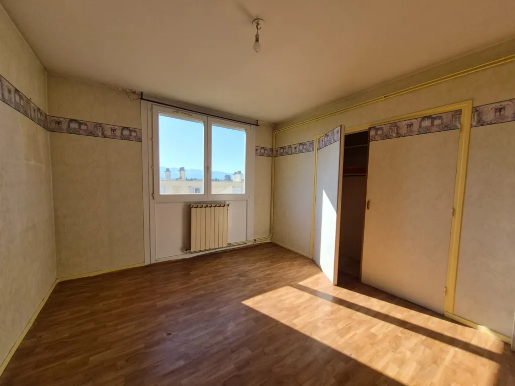Pièces - Appartement Lumineux avec Balcon à Résidence Le Bretagne