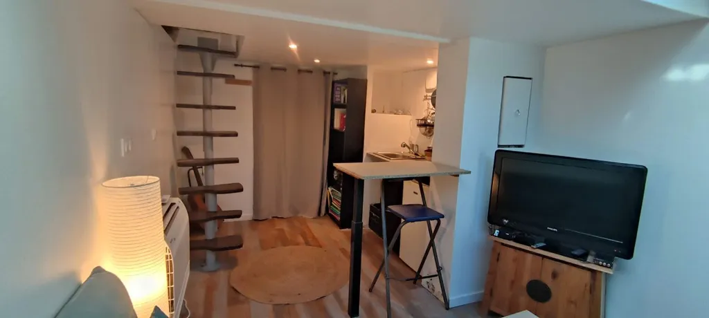 Living Room - Studio with Balcony in Cassis