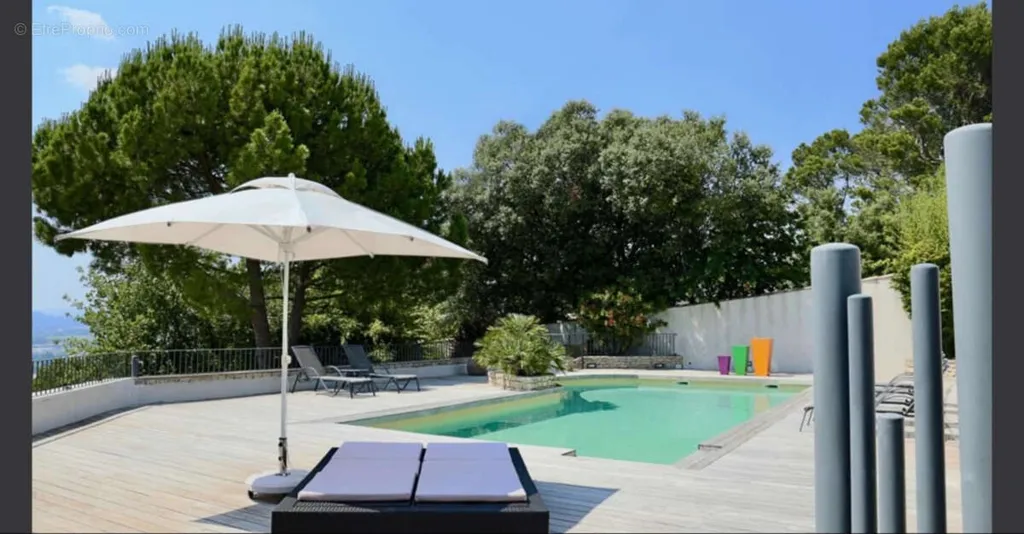 Bassein - Contemporary Villa with Pool in Lubéron