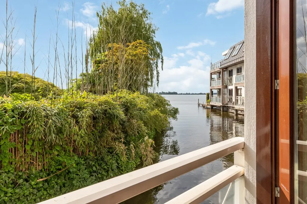 3-toaline korter asukohas Loosdrecht