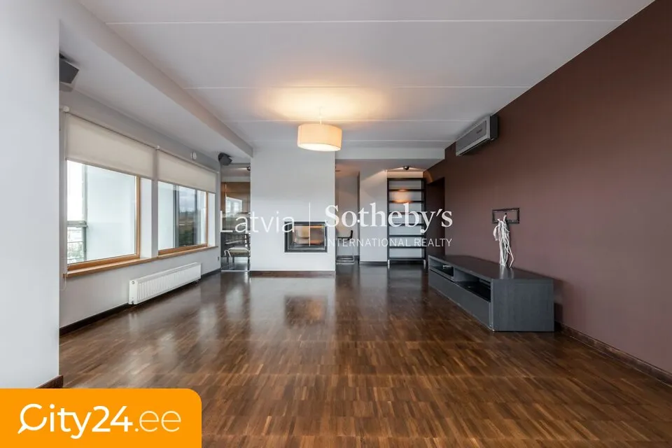Elutuba - Apartment with Fireplace in Riga Centre
