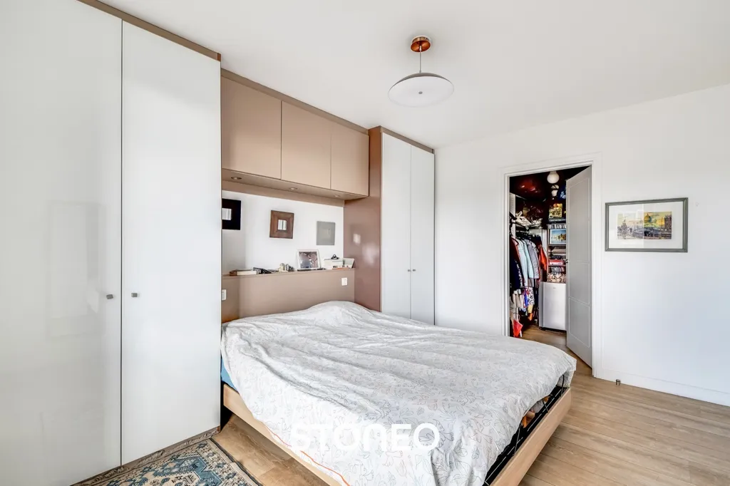 Chambres - Appartement 3 Pièces avec Terrasse à Paris 19