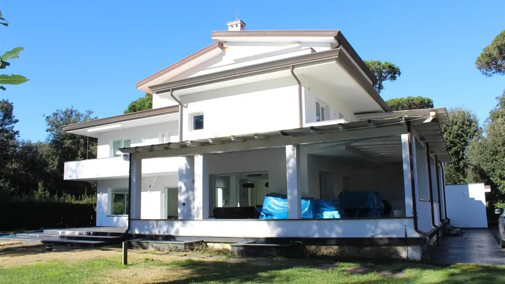 Välivaade - Restored Villa with Pool near Forte dei Marmi
