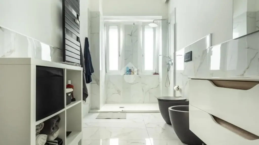 Salles de bain - Modernised Apartment with Balcony in Turin