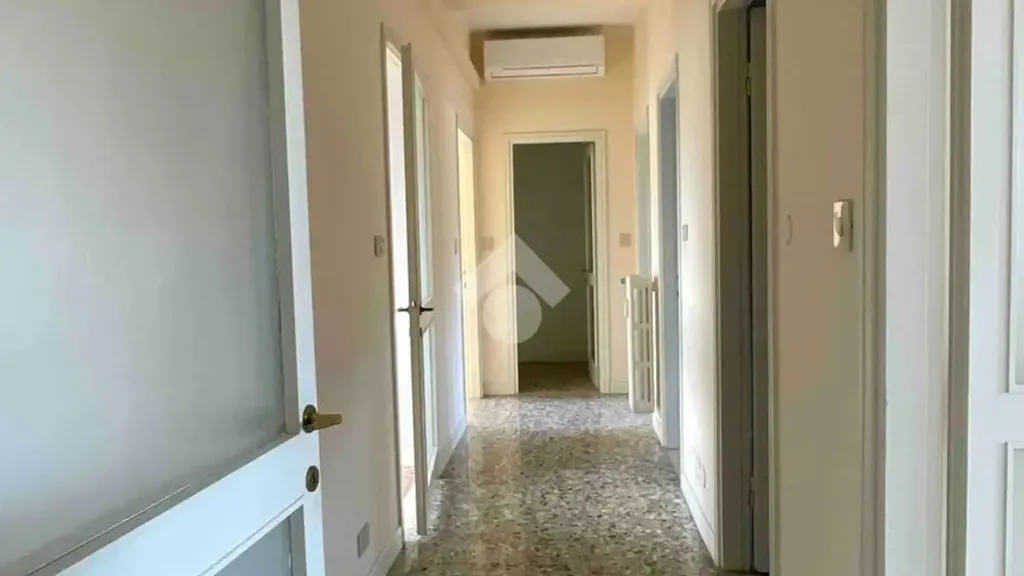 Esik - Apartment with Panoramic View in Brescia