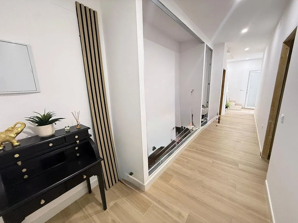 Esik - Semi-detached House with Terrace in Taraguilla