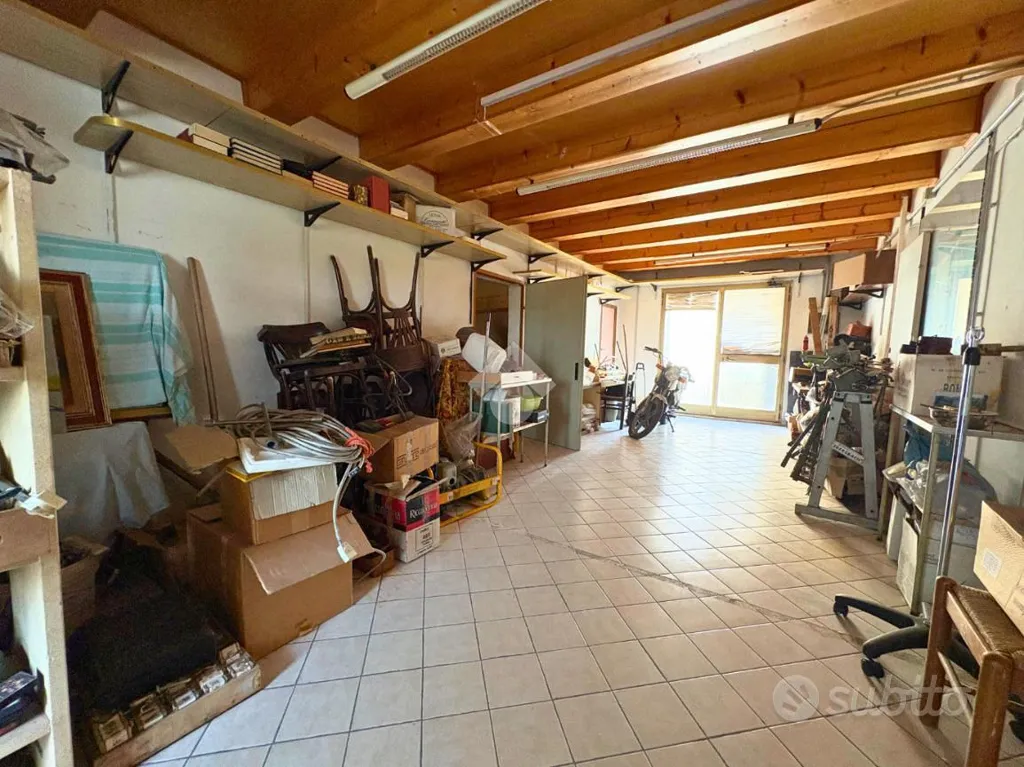 Buanderie - Convertible Multilocale with Garden in Ancona