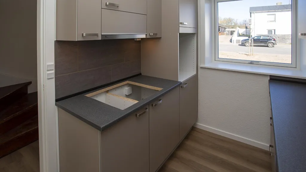 Cuisine - Renovated Flat with Extra Toilet in Frederikshavn