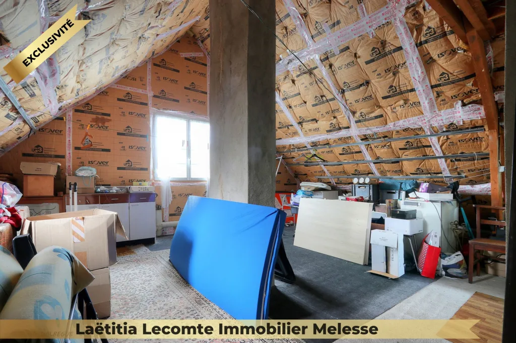 Pièces - Maison Plein Centre avec Terrasse à Melesse