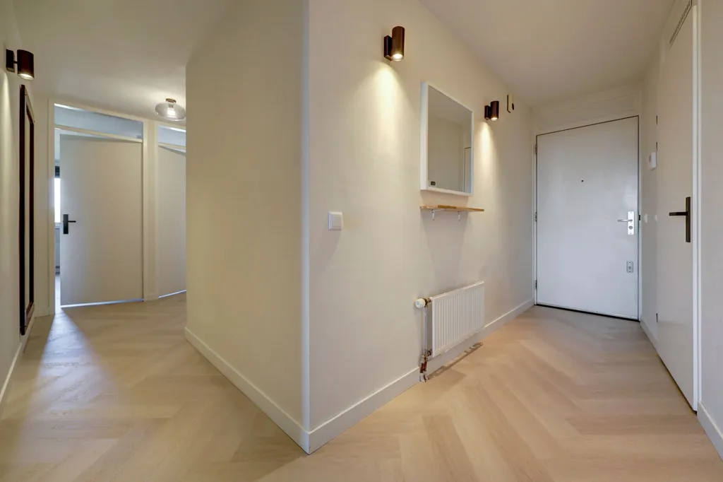 Ingresso - Modernised 3-Bedroom Apartment with Balcony in Westerpark