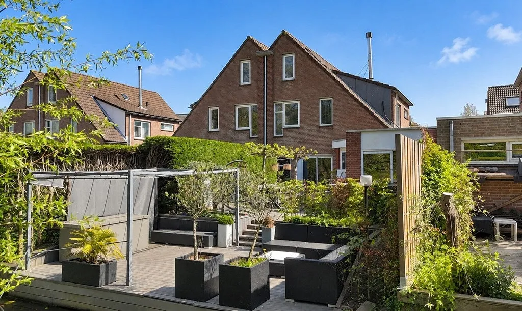6-toaline maja asukohas Leiden
