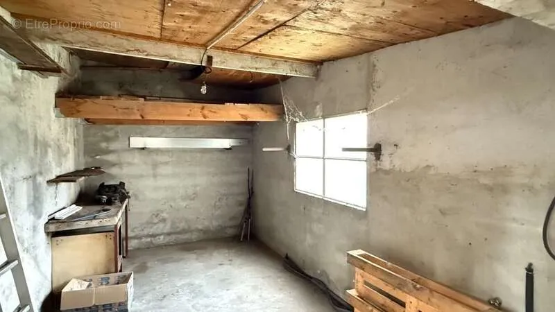 garage
