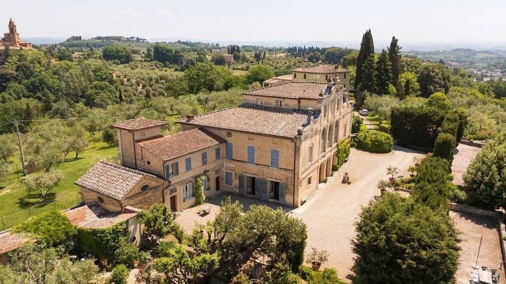 Õhuvaade - Baroque Villa with Private Garden in Siena