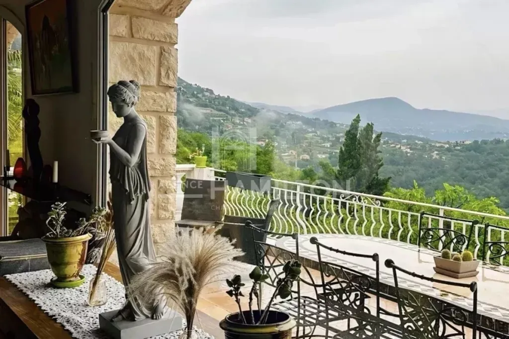 Terrasse - Villa avec Vue Panoramique sur la Méditerranée à Vence