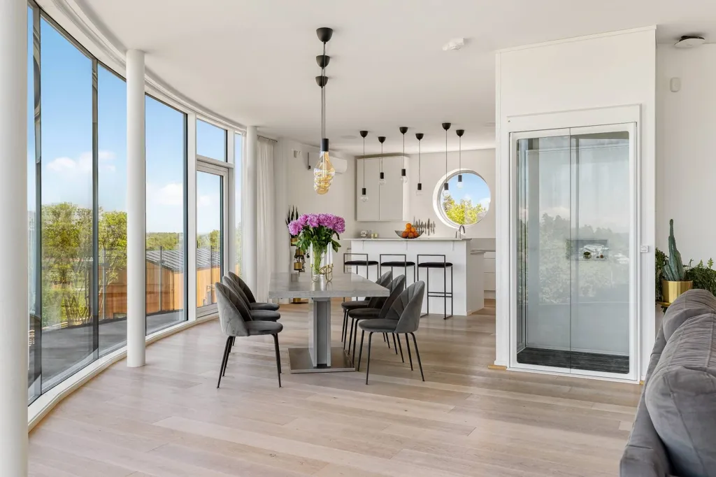 Salle à manger - Pål Ross Villa with Panoramic View in Ekerö