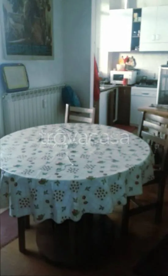 Salle à manger - Penthouse with Independent Entrance in Turin