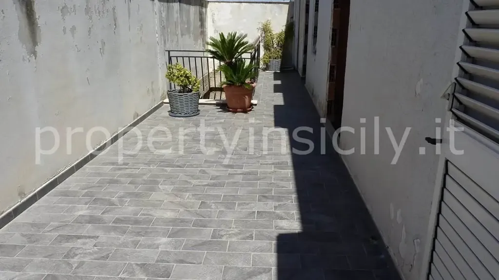 Aed - Terraced House with Panoramic Terrace in Cassibile
