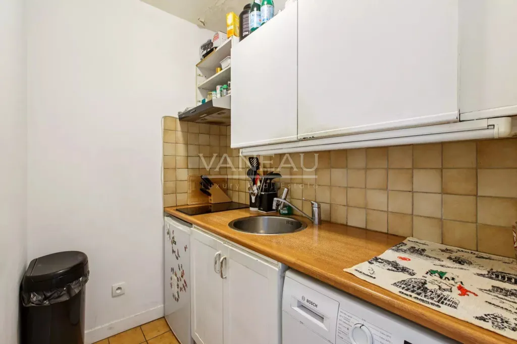 Cuisine - Studio avec Balcon dans le 19ème Arrondissement