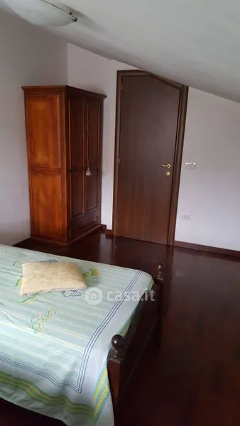 Camere da letto - Attico ammobiliato con terrazzo a Narni