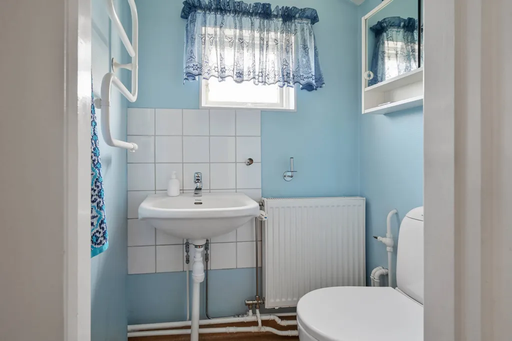 Salles de bain - 1-Storey Villa with Garden in Sollentuna