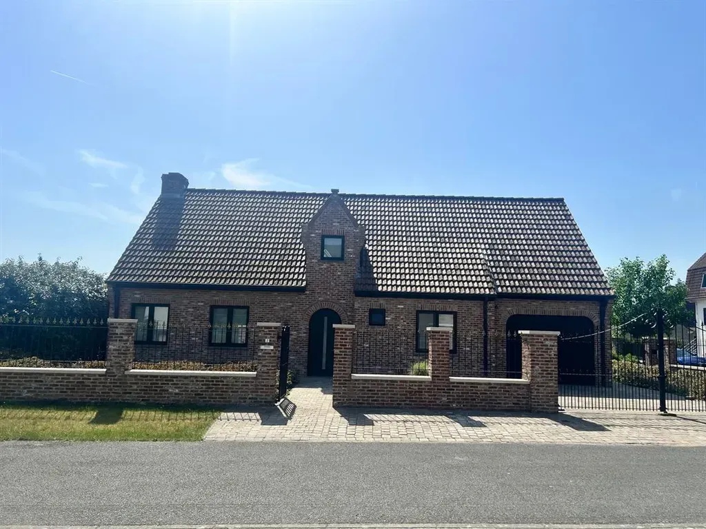 Välivaade - High-Quality Villa with Sea Access in Oostduinkerke