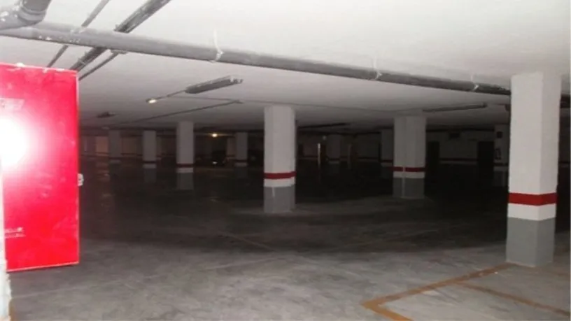 Garaaž - Motorcycle Parking in Montserrat, Valencia
