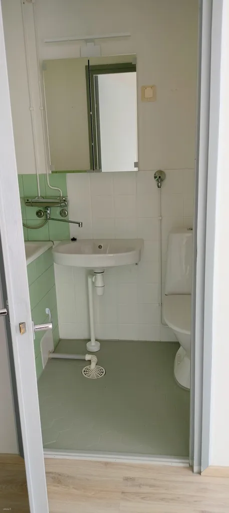 Bathrooms - Apartment with Balcony in Möysä, Lahti