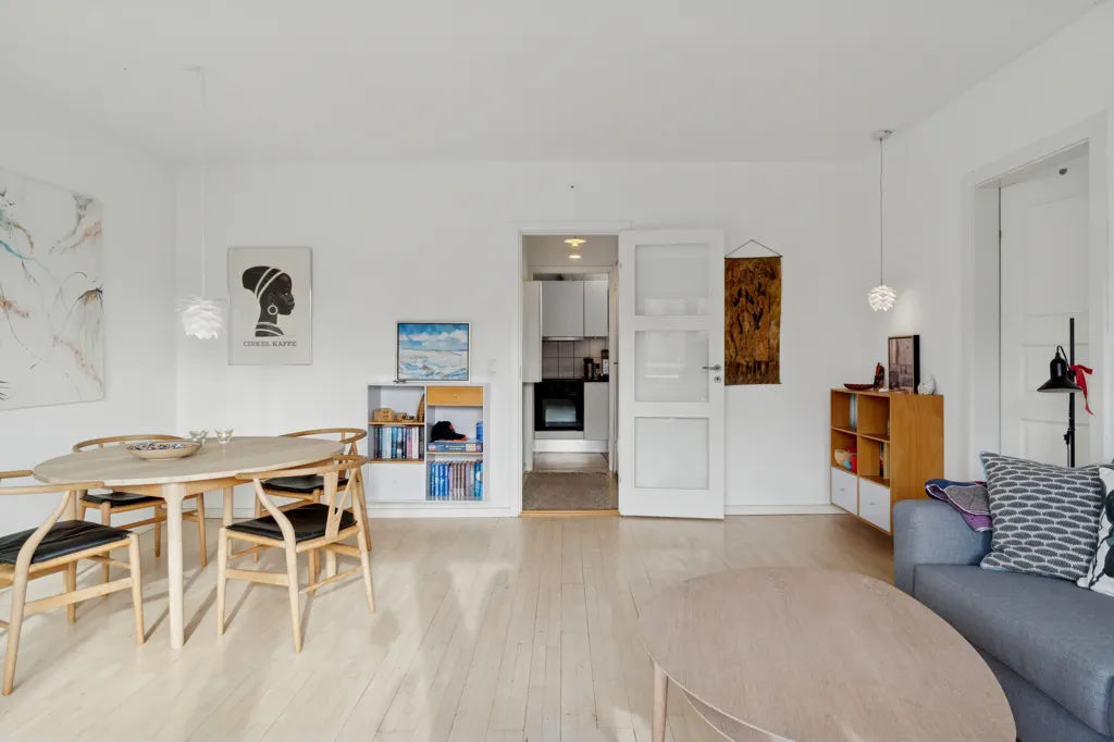 Séjour - Apartment with South-Facing Garden in Birkerød