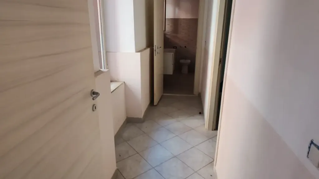 hallway_entrance