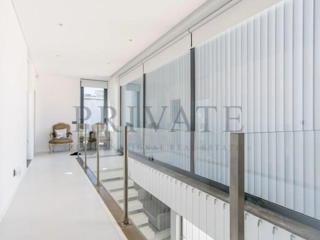 Toad - Contemporary Villa with Golf Views in Vilamoura