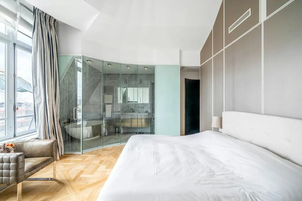 Magamistoad - Haussmannian Penthouse with Balcony in Paris 16
