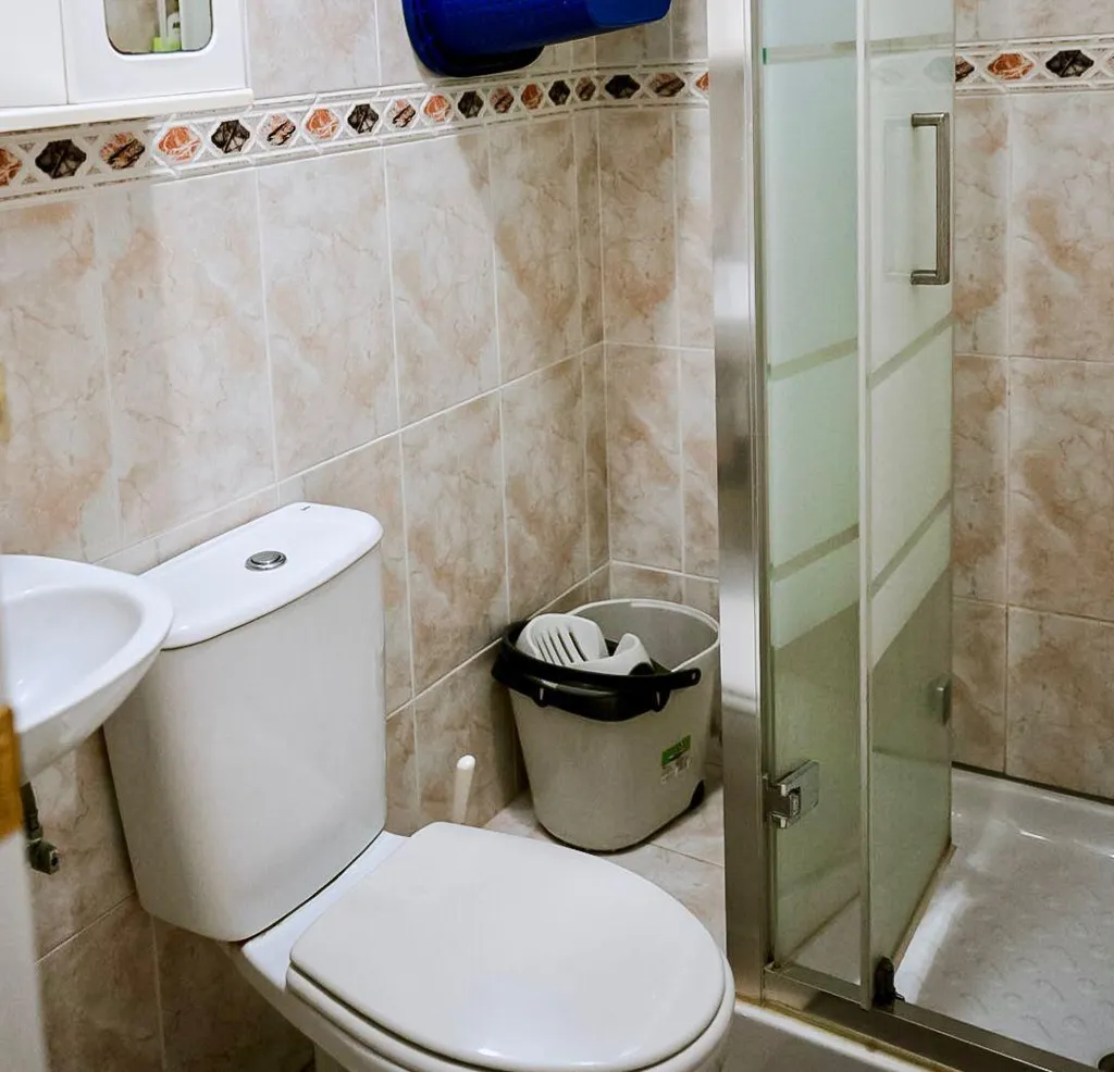 Vannitoad - Apartment with Balcony in Torrevieja Centre