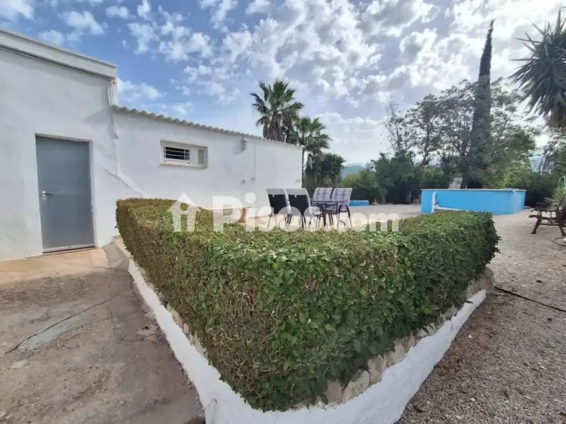 Aed - Licensed Villa with Pool in Bítem