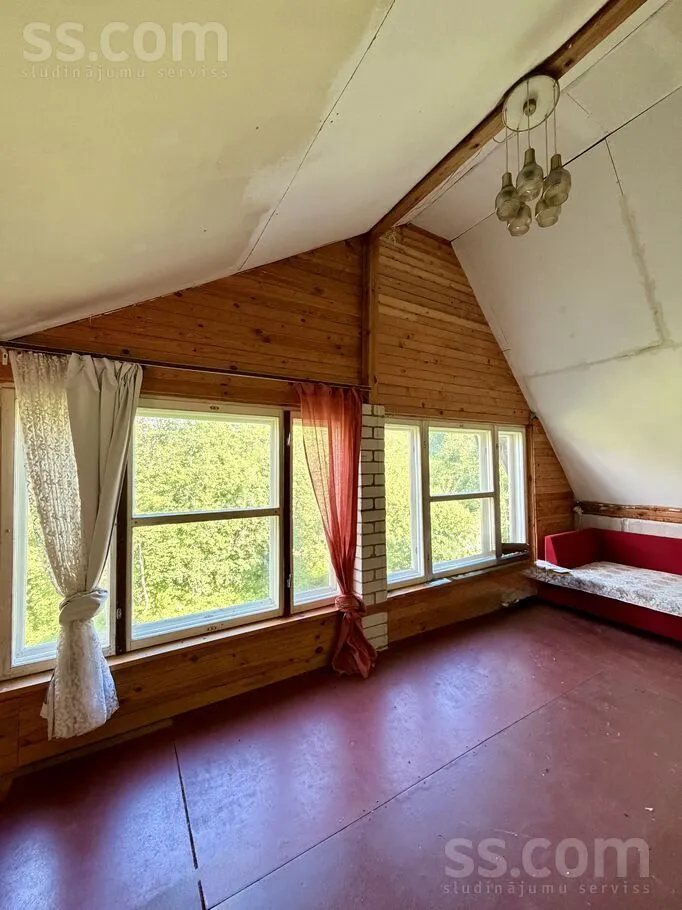 Stanze - Two-Storey House with River View in Garkalne