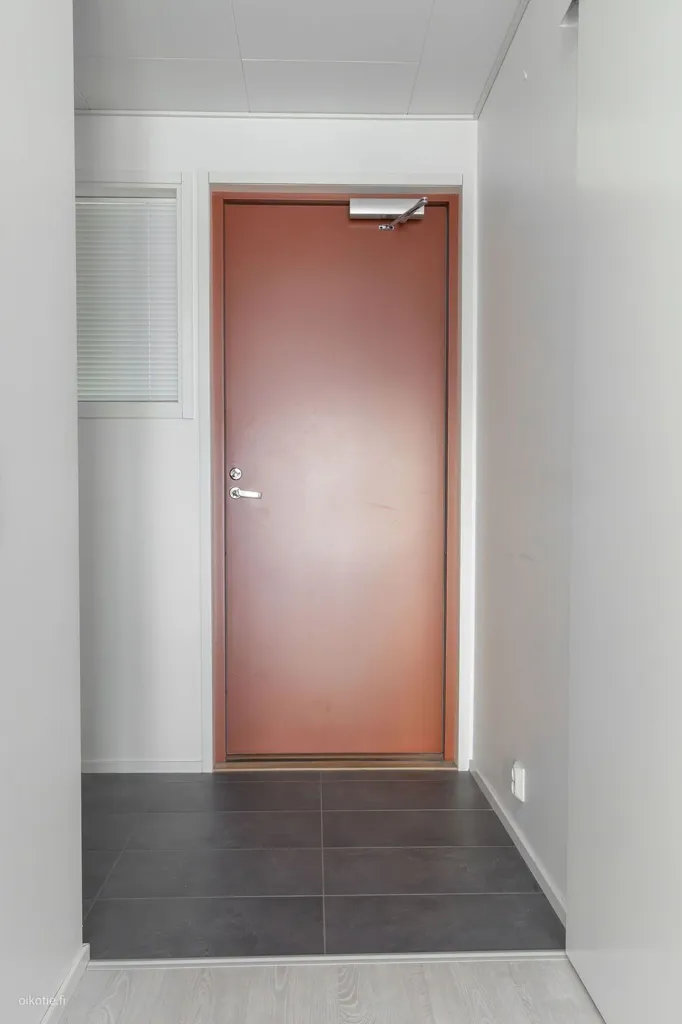 hallway_entrance