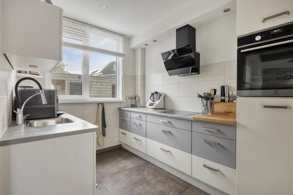 Cuisine - Family Home with Garden in Maassluis