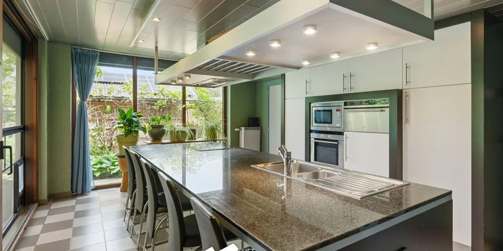 Cuisine - Maison avec Atelier sur Terrain de 1372m² à Balen
