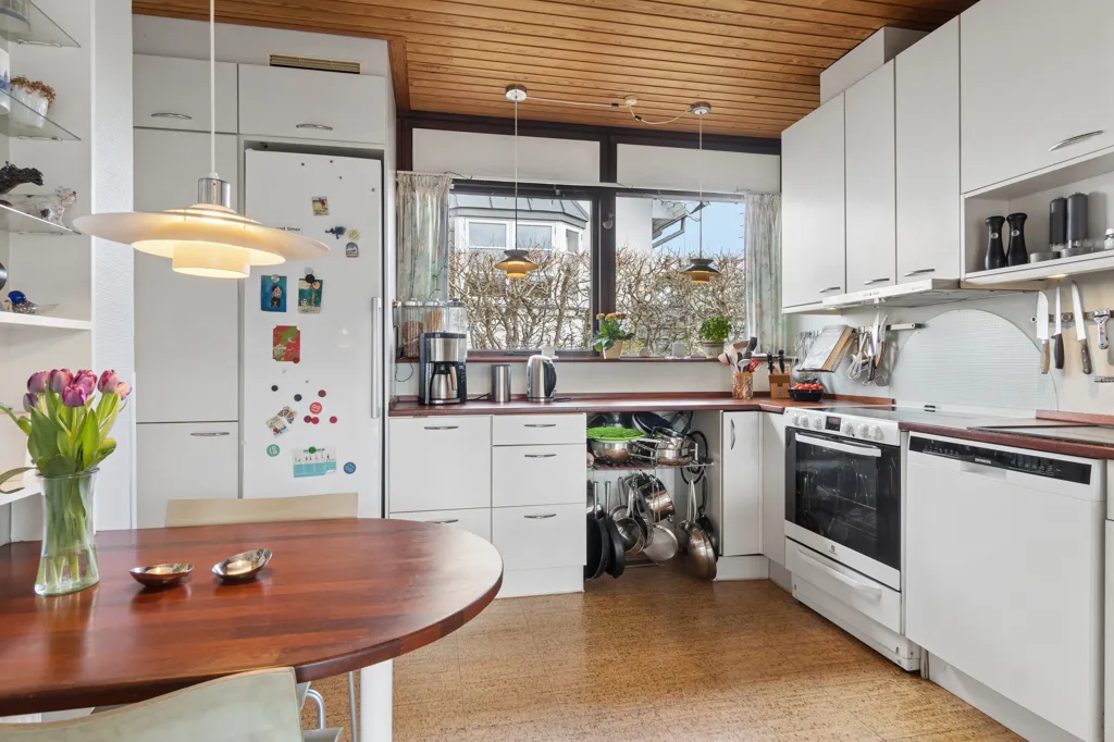 Cuisine - Funkis Villa with Garden in Birkerød