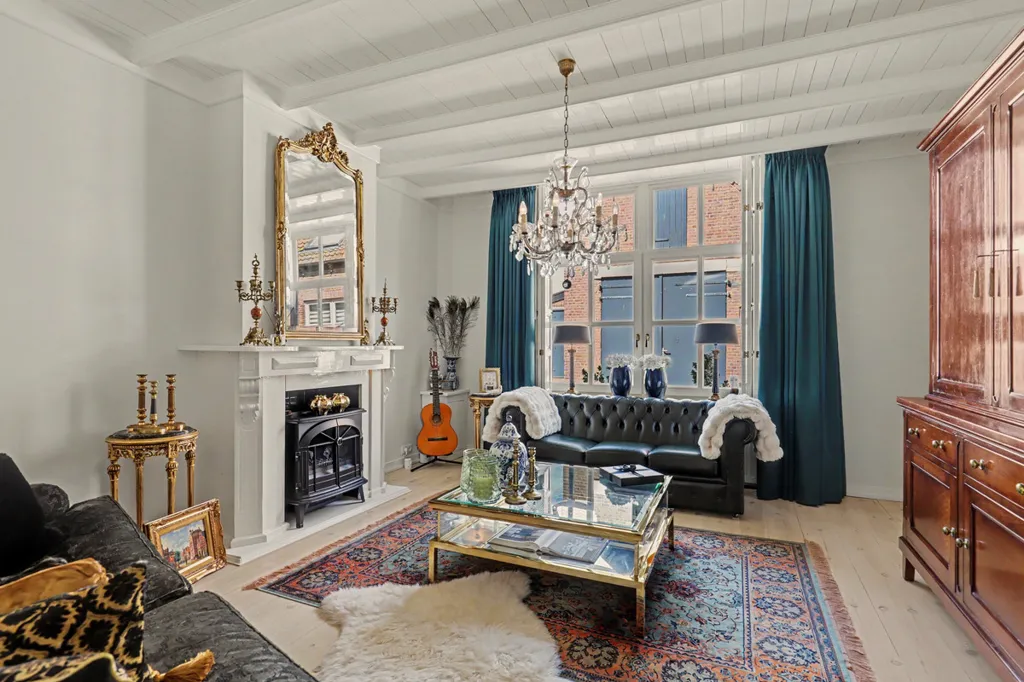 Séjour - Character House with High Finish in Klundert