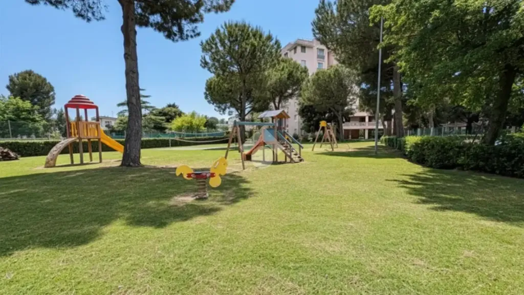 Giardino - 3-Bedroom Apartment with Pool in Marcelli