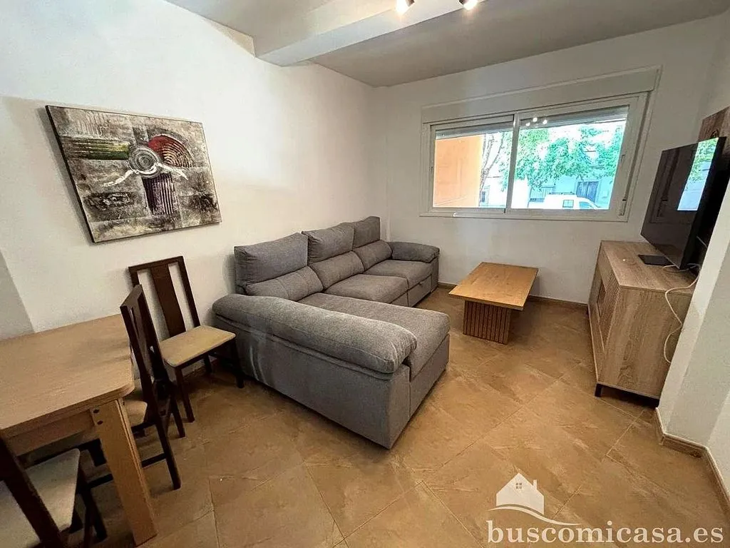 1-Bedroom Flat with Pool in Villatorres