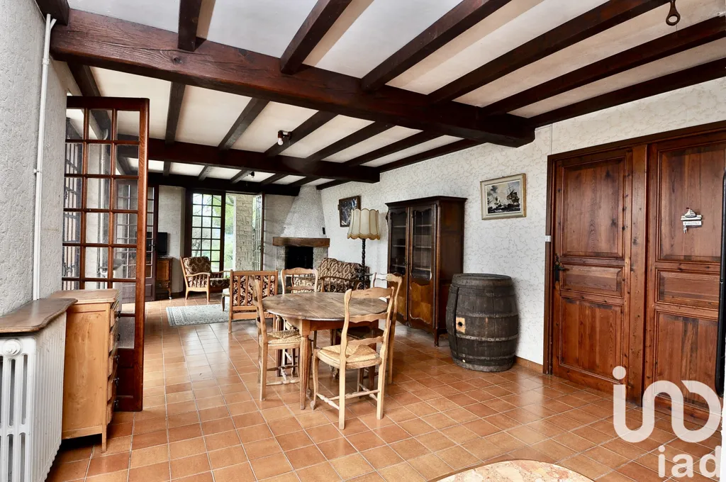 Salle à manger - Maison traditionnelle avec vue panoramique et piscine à Alès