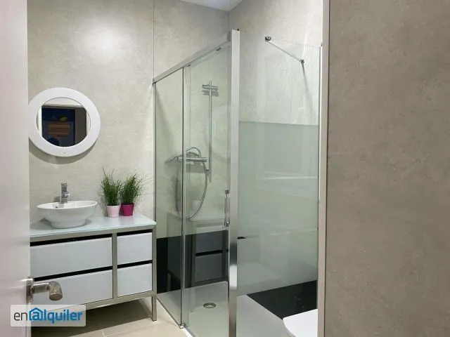 Salles de bain - Loft Apartment with Private Terrace in Chamberí