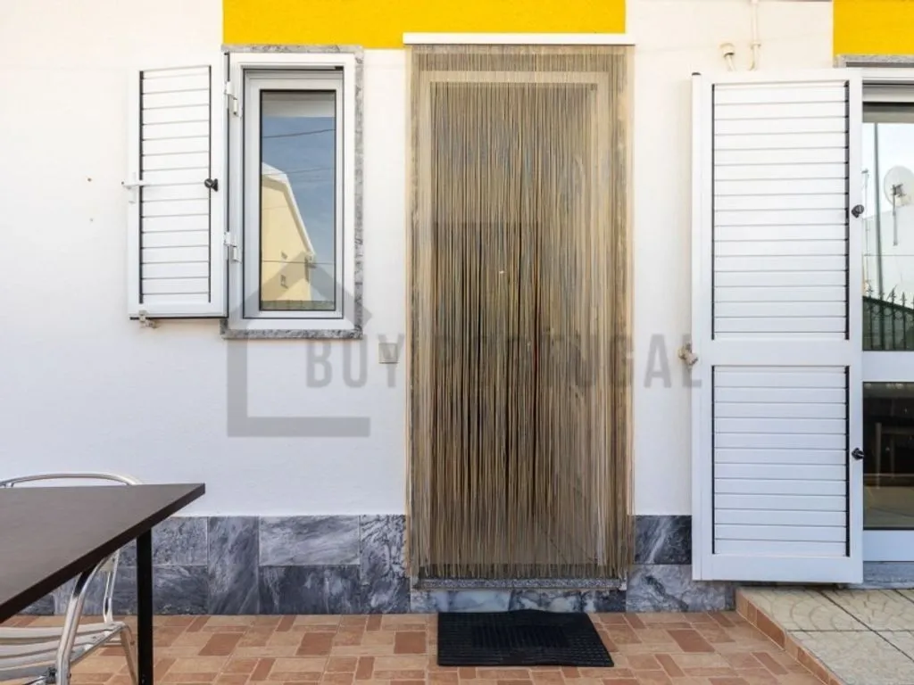 Terrasse - Villa with 7 Apartments in Manta Rota