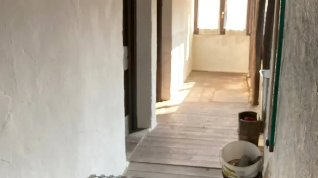 hallway_entrance