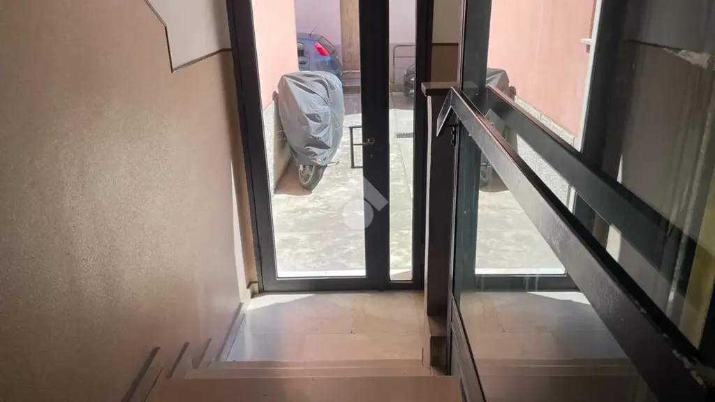 hallway_entrance