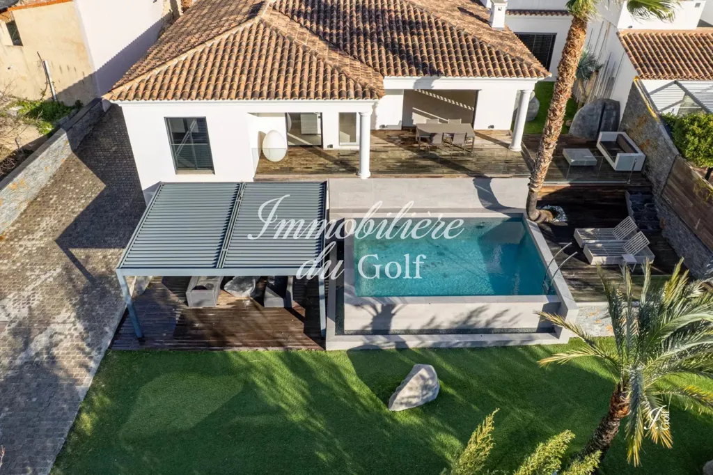 Vue aérienne - Villa Contemporaine avec Piscine à Allauch