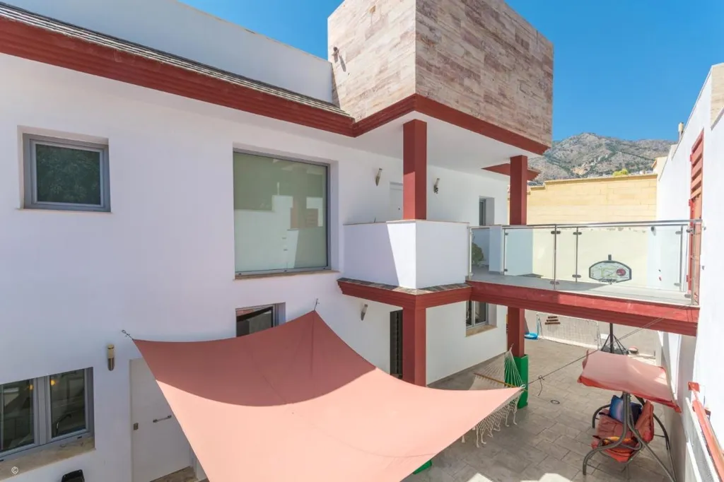Jardin - Detached Villa with Orchard in Mijas Costa